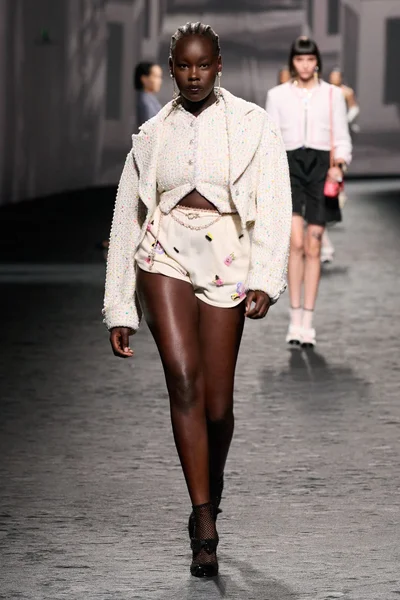 Look 21